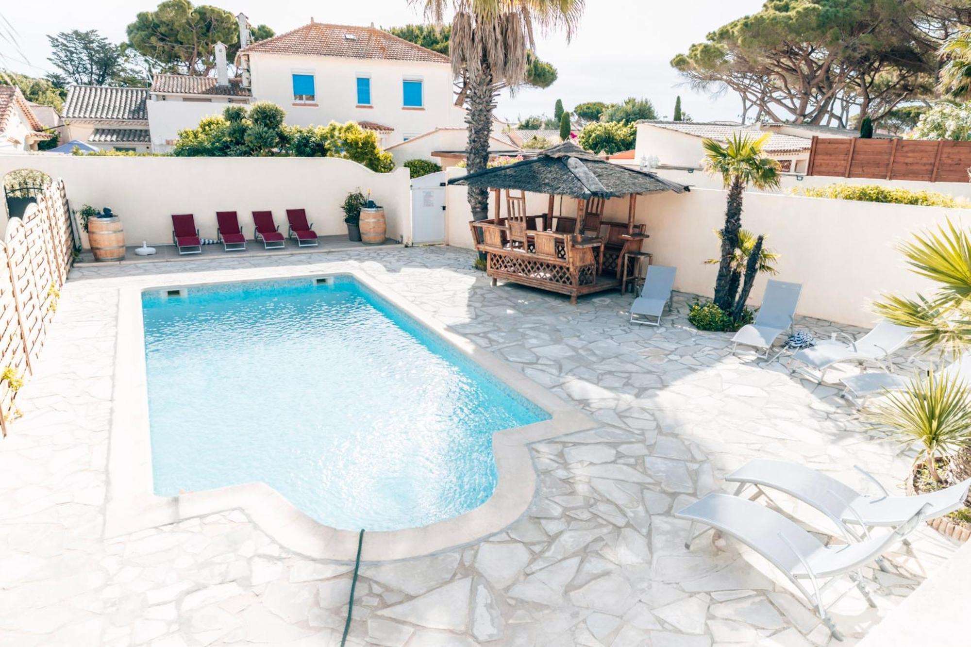 Reve D'Azur, Mazet En Bord De Mer, Parking, Piscine Partagee, Terrasse Bbq & Draps Inclus La Nartelle, 1 Salon, 1 Chambre, 1 Cuisine , 1 Sdb แซ็งต์-แมกซีม ภายนอก รูปภาพ