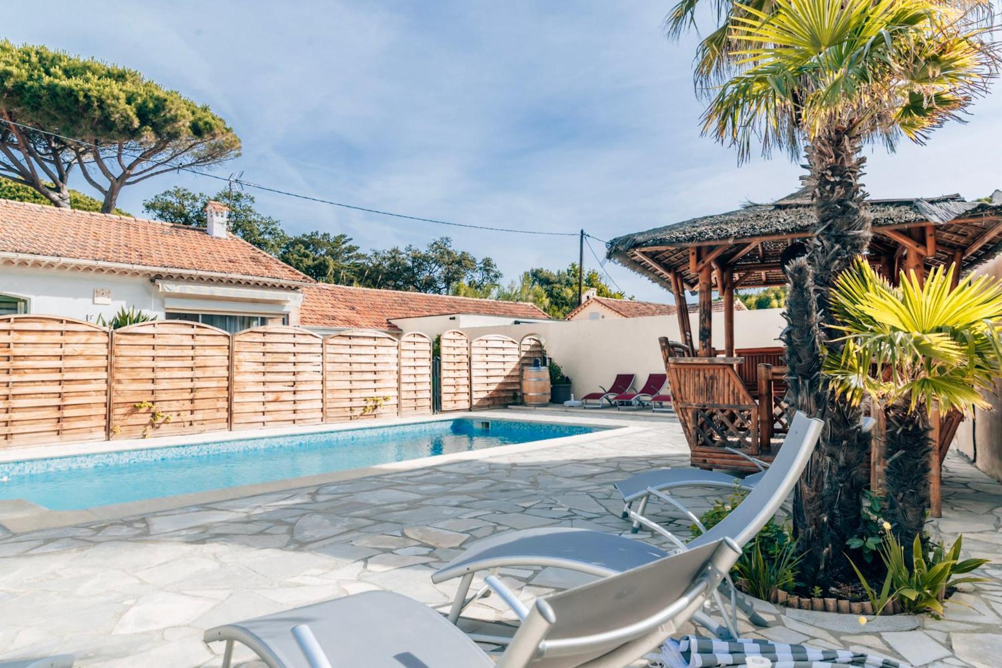 Reve D'Azur, Mazet En Bord De Mer, Parking, Piscine Partagee, Terrasse Bbq & Draps Inclus La Nartelle, 1 Salon, 1 Chambre, 1 Cuisine , 1 Sdb แซ็งต์-แมกซีม ภายนอก รูปภาพ