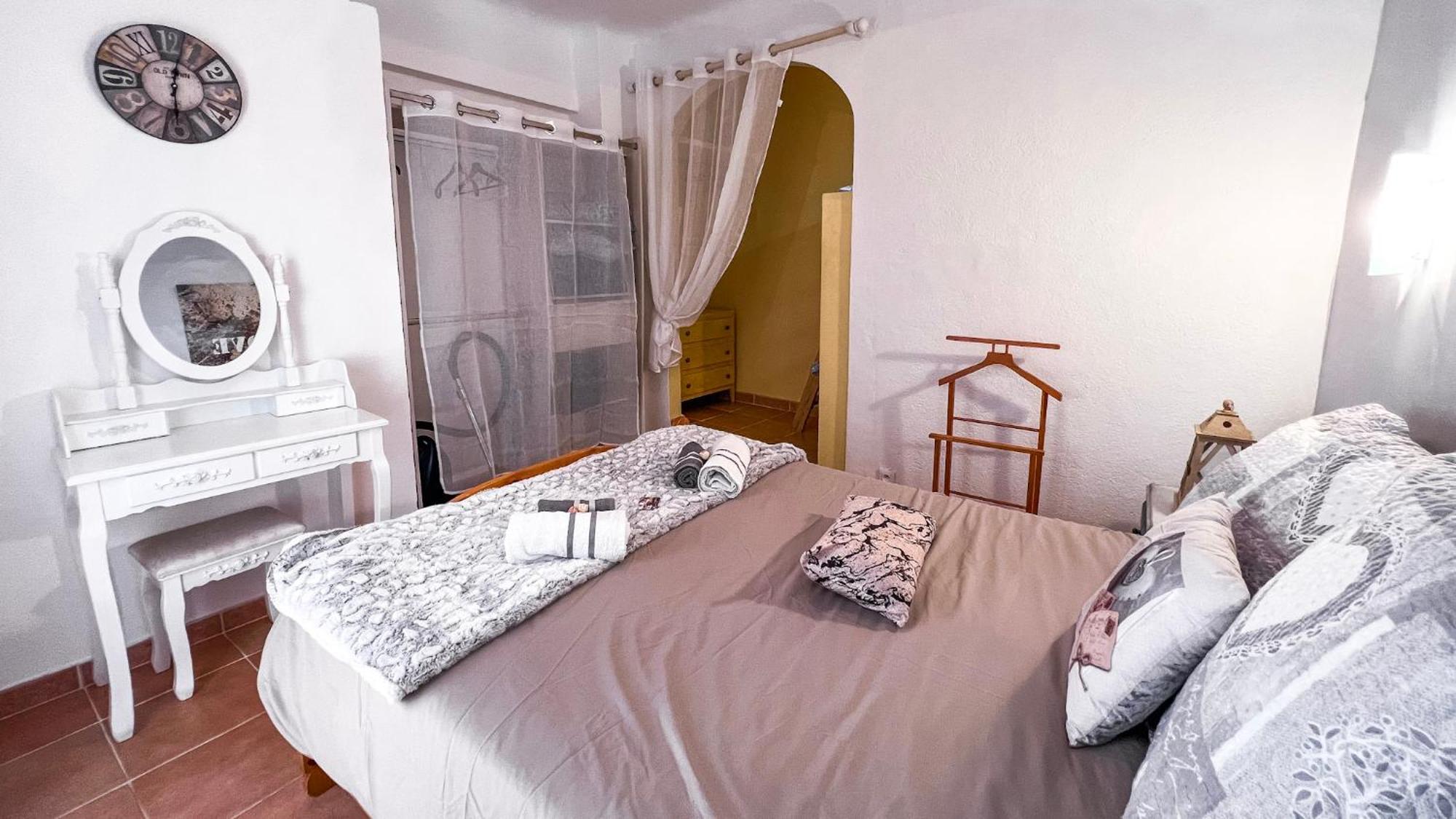 Reve D'Azur, Mazet En Bord De Mer, Parking, Piscine Partagee, Terrasse Bbq & Draps Inclus La Nartelle, 1 Salon, 1 Chambre, 1 Cuisine , 1 Sdb แซ็งต์-แมกซีม ภายนอก รูปภาพ