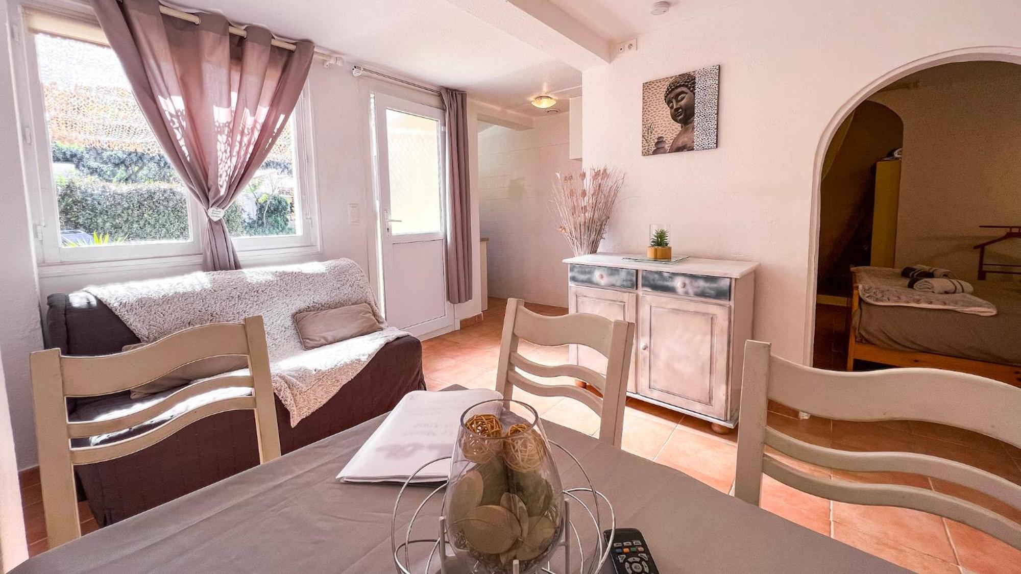 Reve D'Azur, Mazet En Bord De Mer, Parking, Piscine Partagee, Terrasse Bbq & Draps Inclus La Nartelle, 1 Salon, 1 Chambre, 1 Cuisine , 1 Sdb แซ็งต์-แมกซีม ภายนอก รูปภาพ