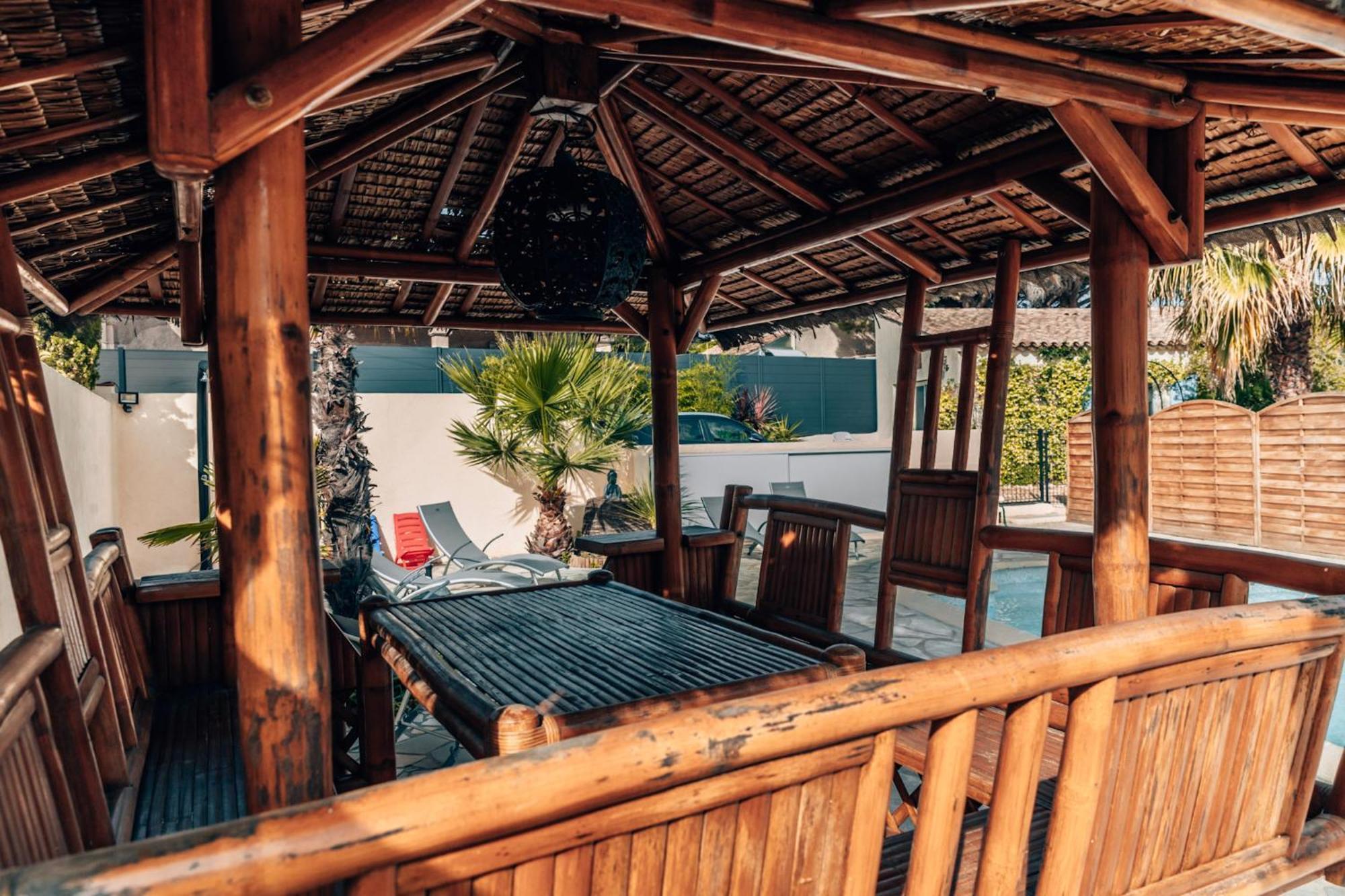 Reve D'Azur, Mazet En Bord De Mer, Parking, Piscine Partagee, Terrasse Bbq & Draps Inclus La Nartelle, 1 Salon, 1 Chambre, 1 Cuisine , 1 Sdb แซ็งต์-แมกซีม ภายนอก รูปภาพ