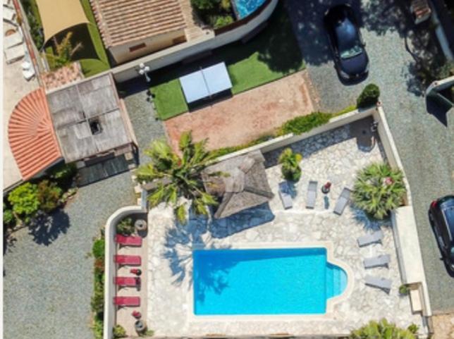 Reve D'Azur, Mazet En Bord De Mer, Parking, Piscine Partagee, Terrasse Bbq & Draps Inclus La Nartelle, 1 Salon, 1 Chambre, 1 Cuisine , 1 Sdb แซ็งต์-แมกซีม ภายนอก รูปภาพ